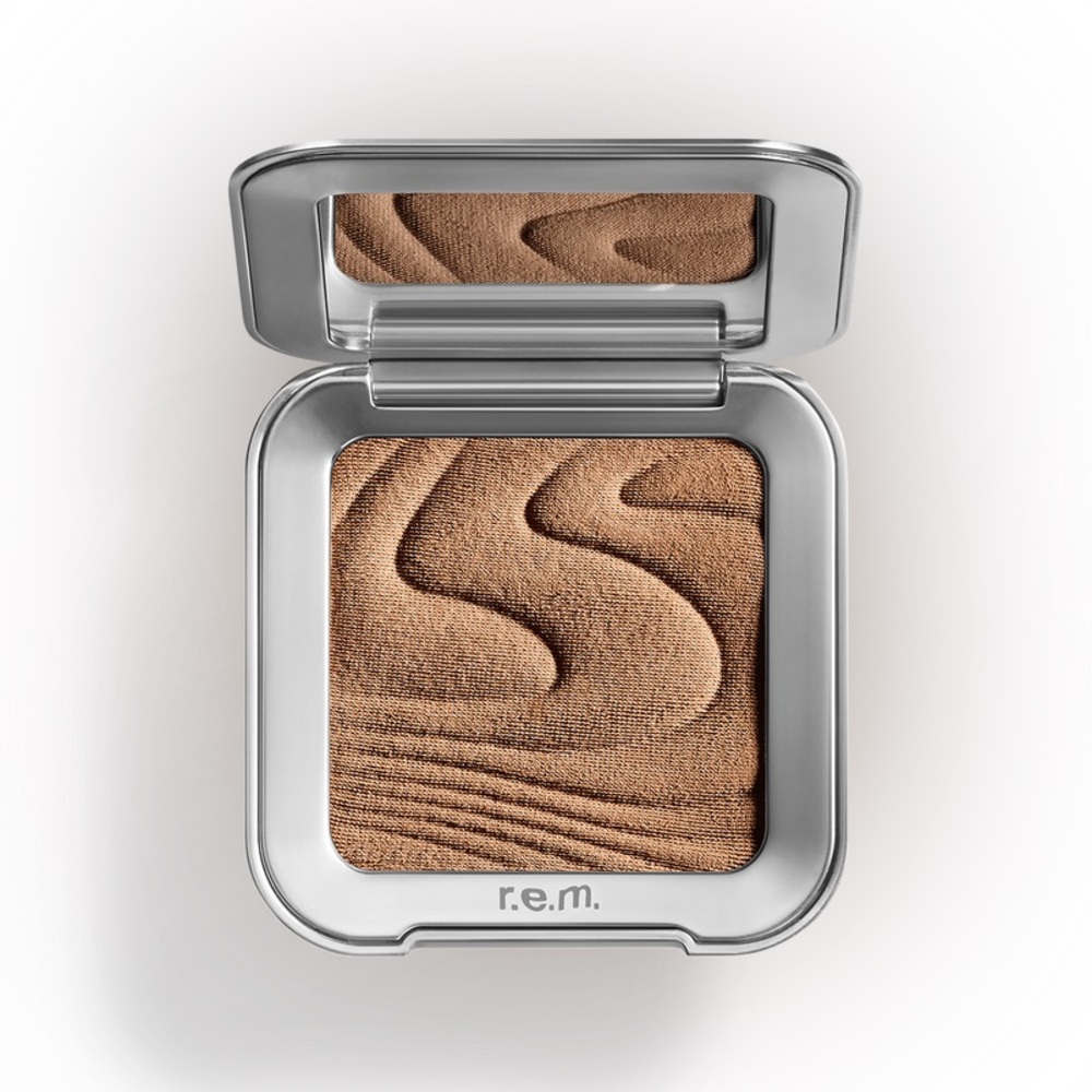 r.e.m. HYPERNOVA SATIN MATTE BRONZER - OUT OF OFFICE
